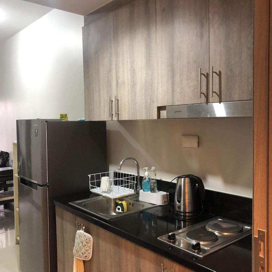 Condo Staycation Near Mall Of Asia Manila Exteriör bild